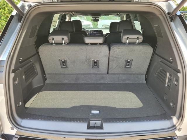 new 2026 Chevrolet Traverse car, priced at $55,240