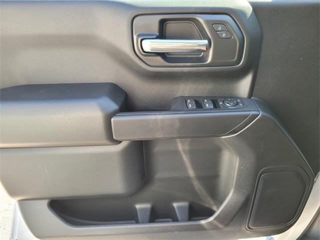 new 2025 Chevrolet Silverado 1500 car, priced at $40,996