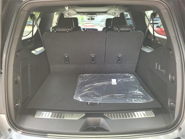 new 2025 Chevrolet Suburban car, priced at $83,218