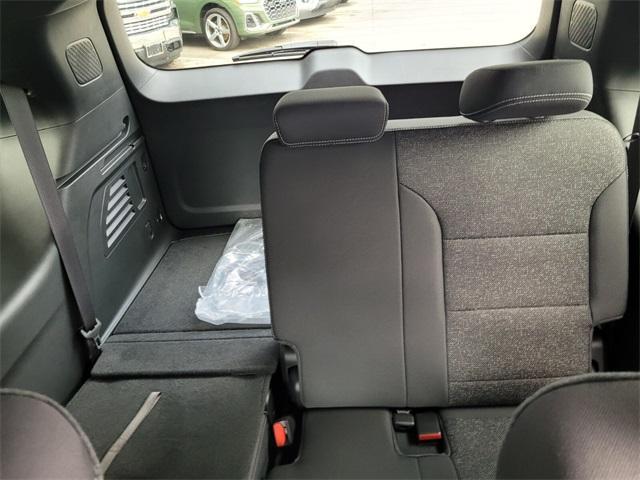 new 2025 Chevrolet Traverse car, priced at $39,428