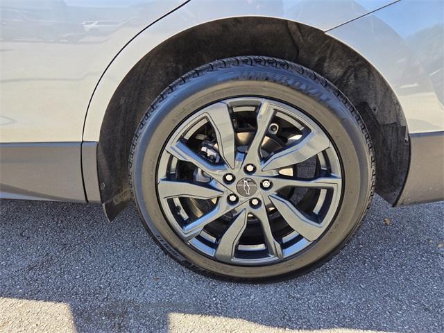 used 2023 Chevrolet Equinox car, priced at $18,800