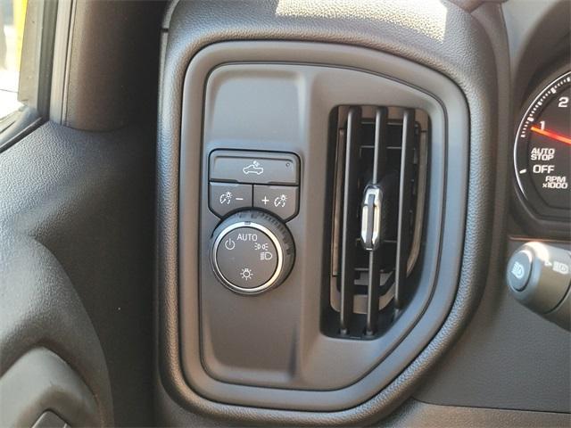 new 2025 Chevrolet Silverado 1500 car, priced at $40,996