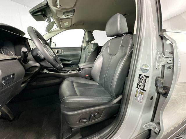used 2023 Kia Sorento car, priced at $29,500