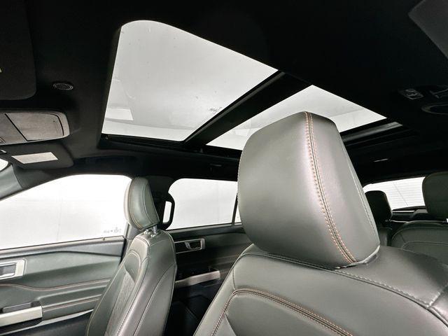 used 2022 Ford Explorer car, priced at $35,000