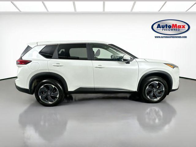 used 2025 Nissan Rogue car, priced at $23,995