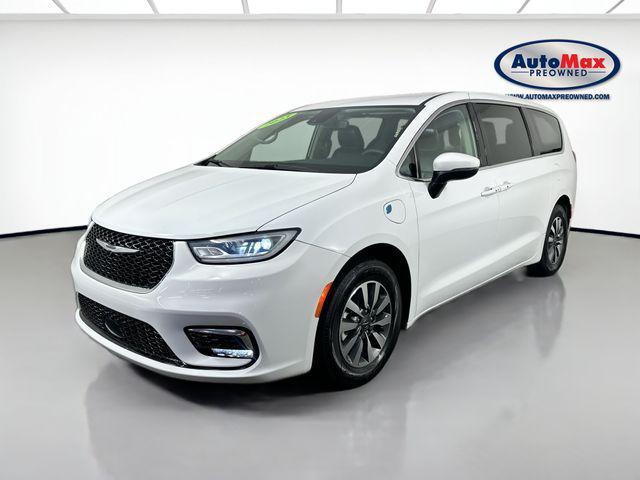 used 2023 Chrysler Pacifica Hybrid car, priced at $29,994