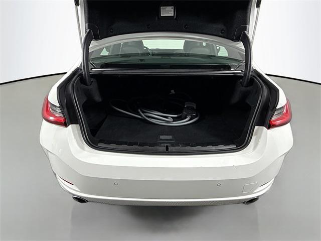 2024 Alpine White BMW 330e