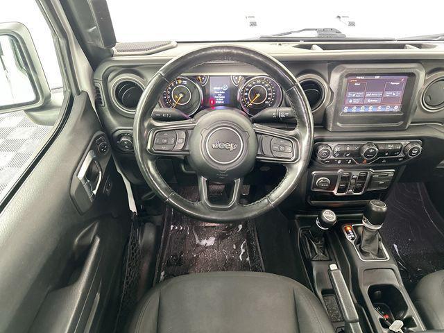 used 2022 Jeep Gladiator car, priced at $30,995