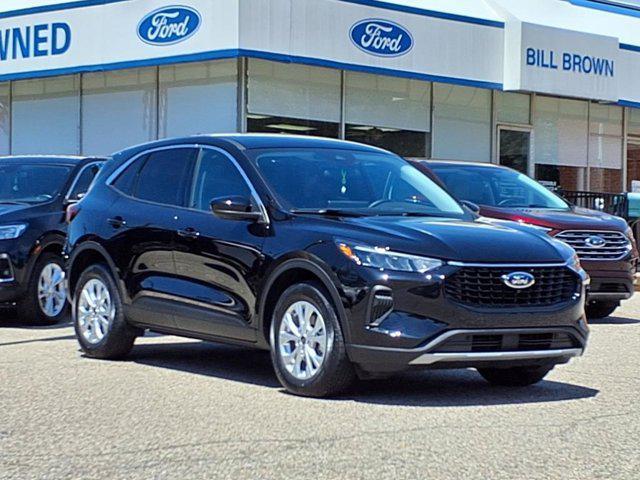 2023 Agate Black Metallic Ford Escape