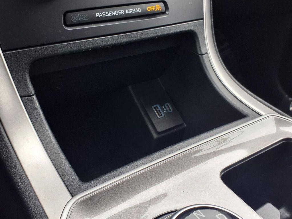 used 2024 Ford Edge car, priced at $29,994