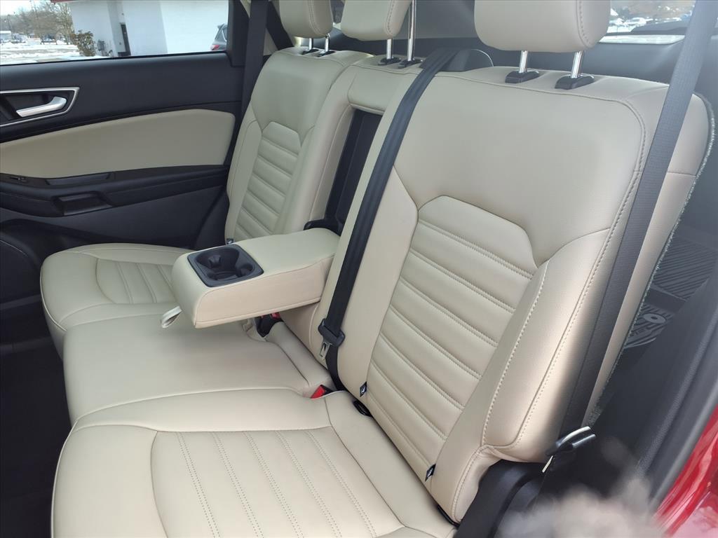 used 2024 Ford Edge car, priced at $29,994