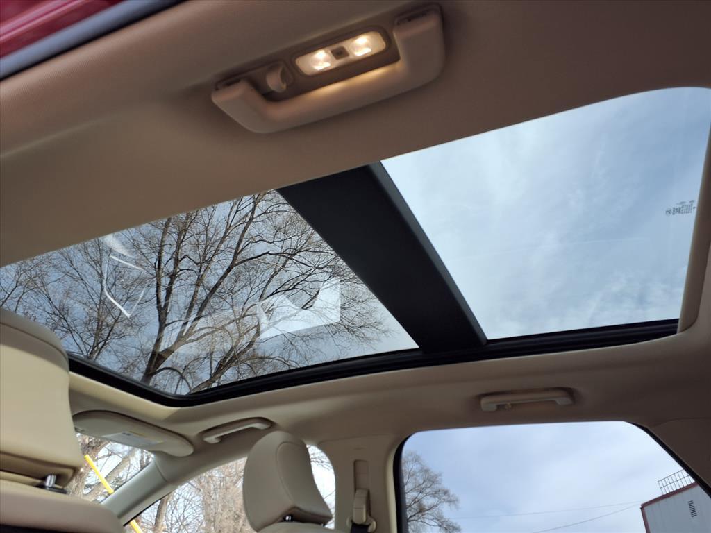 used 2024 Ford Edge car, priced at $29,994