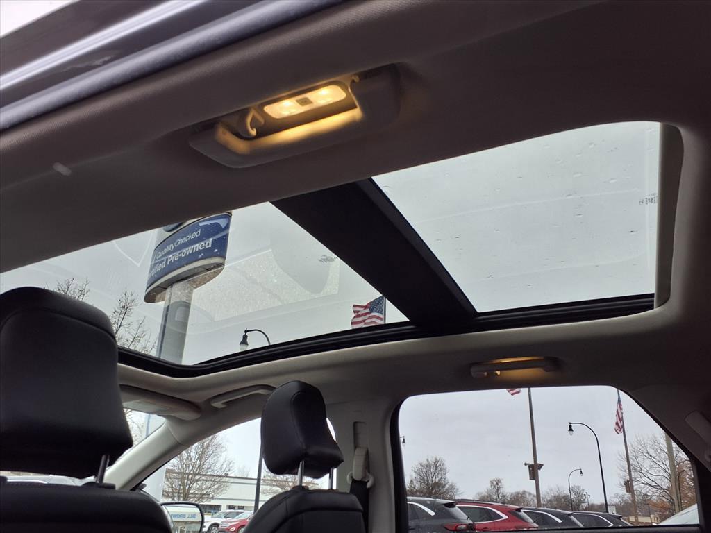 used 2024 Ford Edge car, priced at $29,995