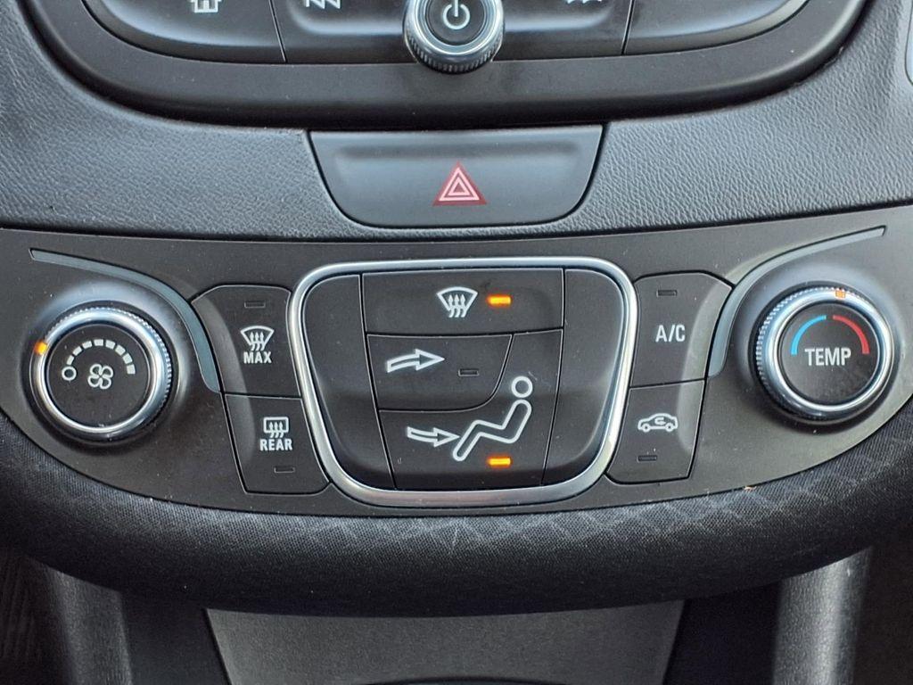 used 2018 Chevrolet Malibu car, priced at $10,998