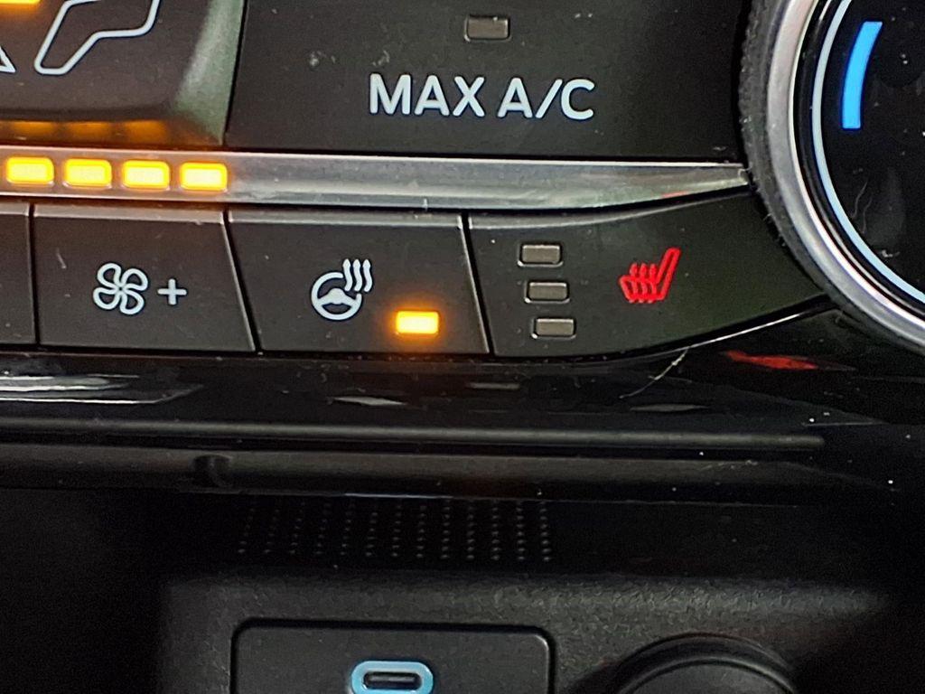 used 2022 Ford Escape car, priced at $22,992