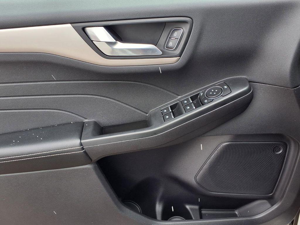 used 2022 Ford Escape car, priced at $22,992