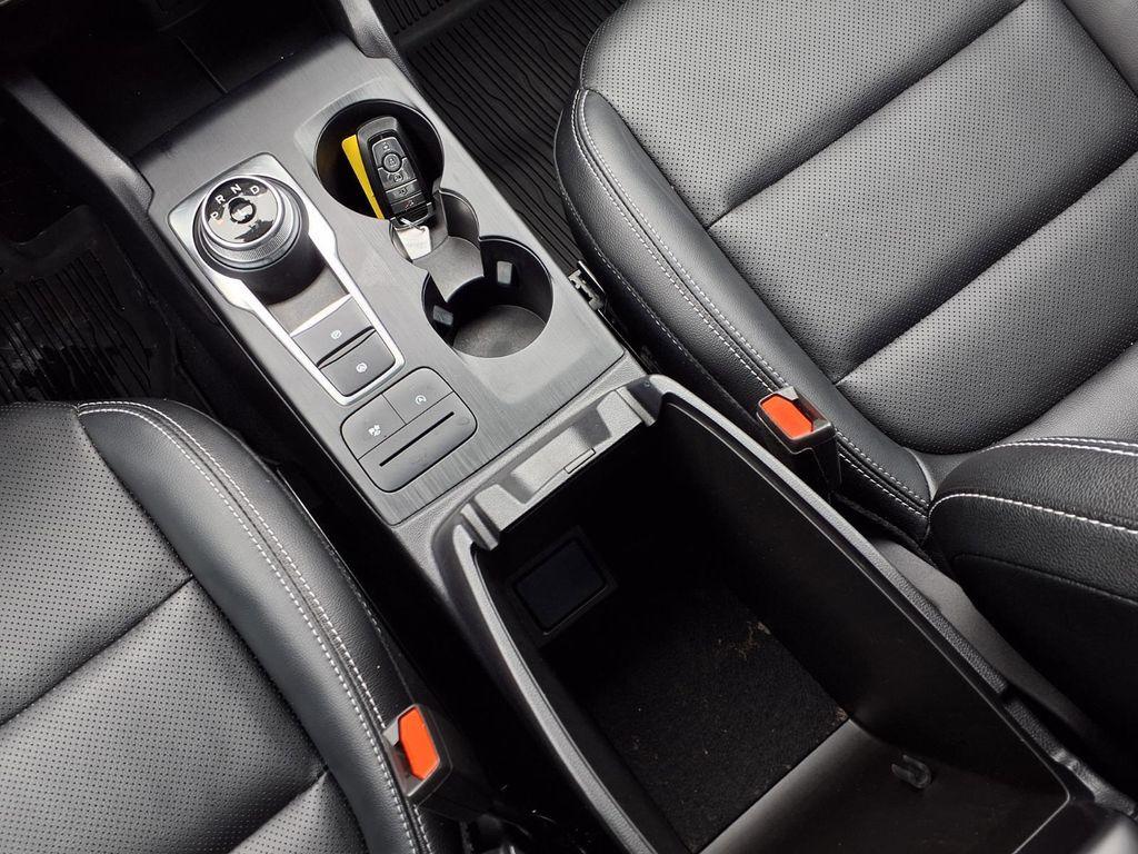 used 2022 Ford Escape car, priced at $22,992