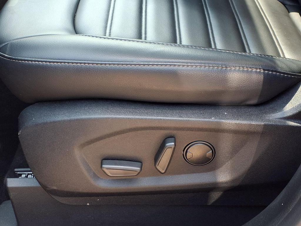 used 2024 Ford Edge car, priced at $29,204