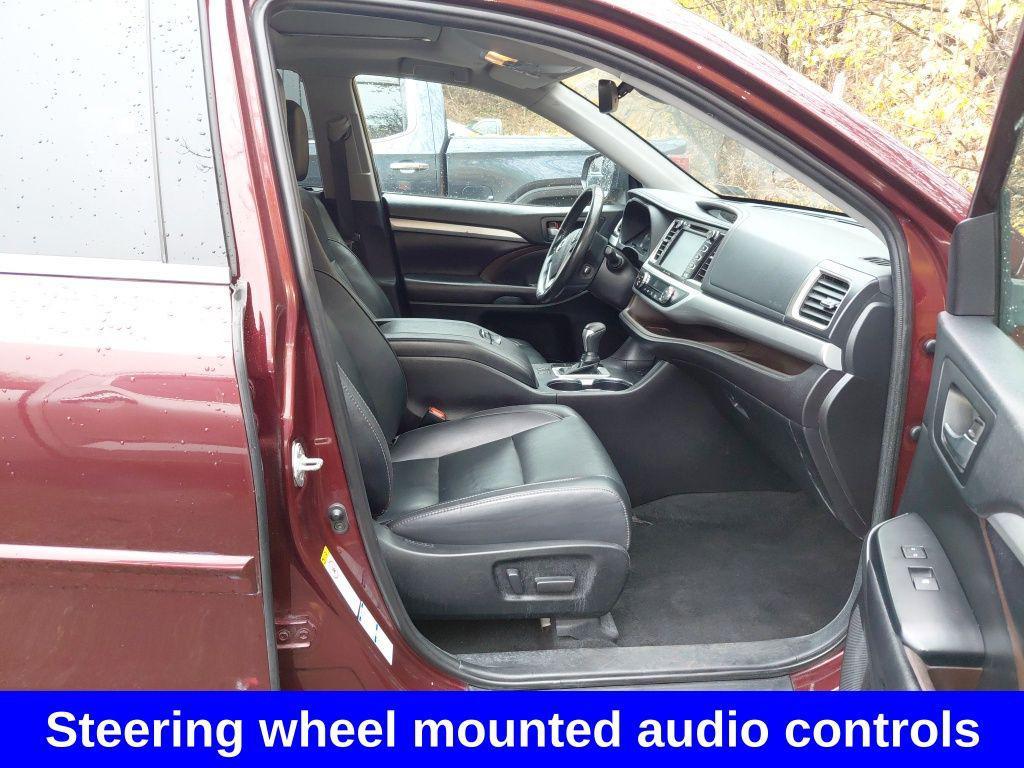 used 2019 Toyota Highlander car, priced at $20,634