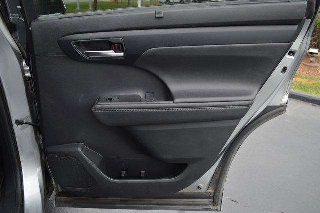 2020 Celestial Silver Metallic Toyota Highlander