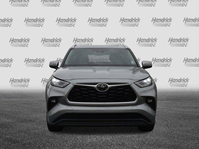 2020 Celestial Silver Metallic Toyota Highlander