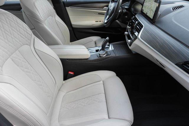 used 2023 BMW 540 car, priced at $43,991