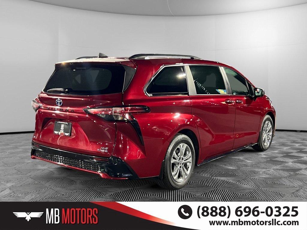 used 2022 Toyota Sienna car, priced at $40,500
