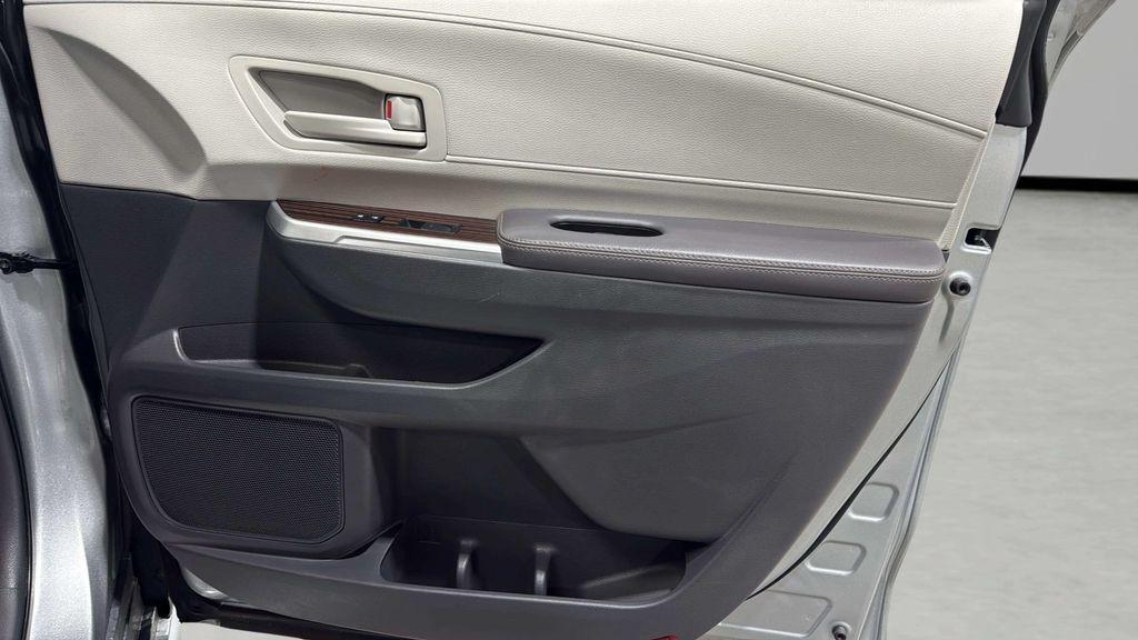 used 2024 Toyota Sienna car, priced at $39,195