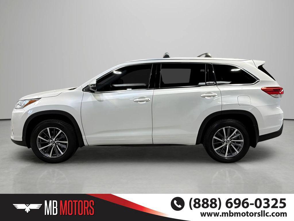 used 2018 Toyota Highlander car, priced at $22,695
