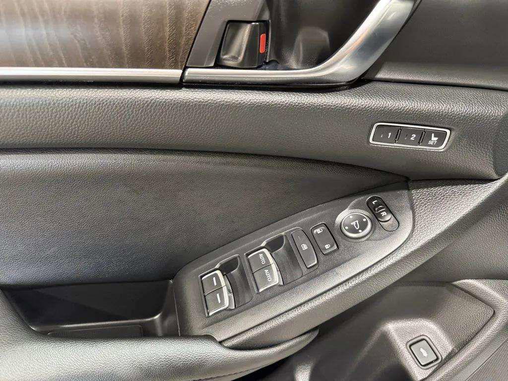 used 2020 Honda Accord Hybrid car, priced at $30,200