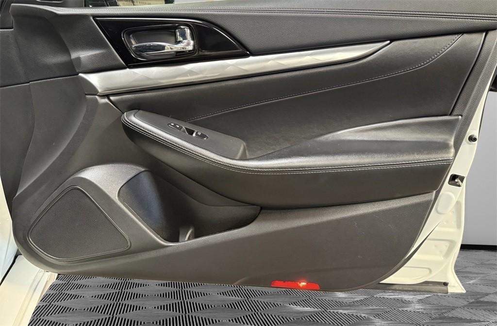 used 2022 Nissan Maxima car, priced at $17,500