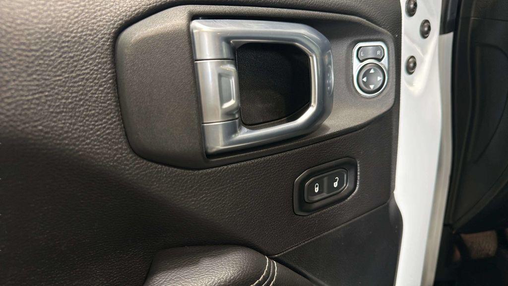used 2021 Jeep Wrangler Unlimited car, priced at $28,195
