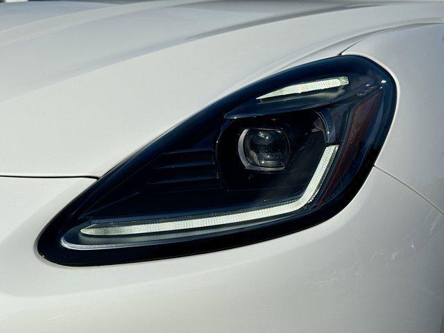 new 2025 Maserati Grecale car