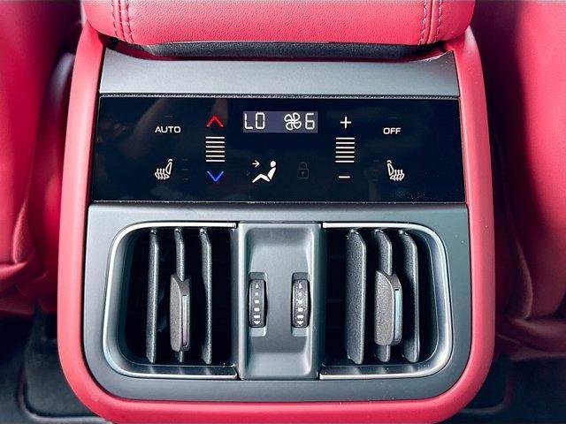 new 2025 Maserati Grecale car