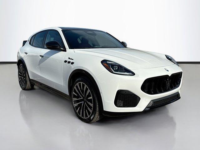 new 2025 Maserati Grecale car