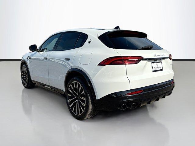 new 2025 Maserati Grecale car