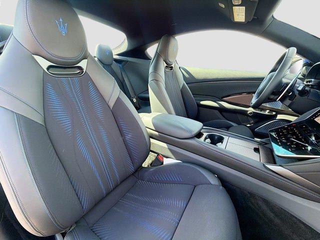 new 2025 Maserati GranTurismo Folgore car