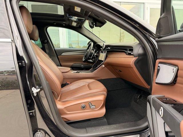 used 2024 Maserati Grecale car, priced at $43,900