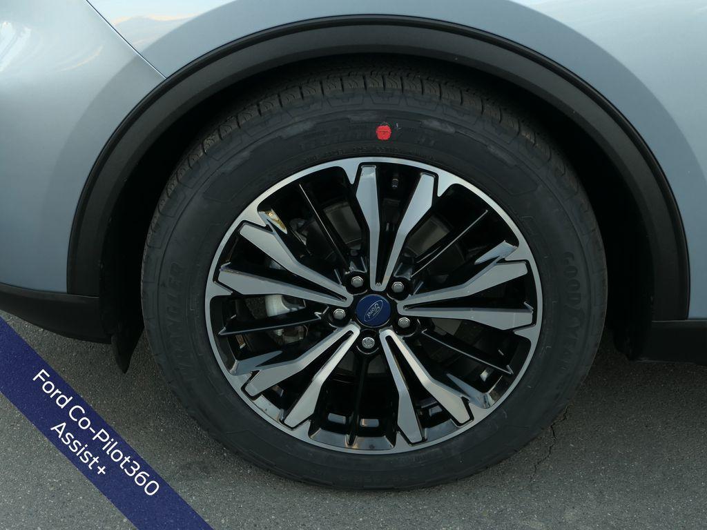 used 2022 Ford Escape car, priced at $17,988