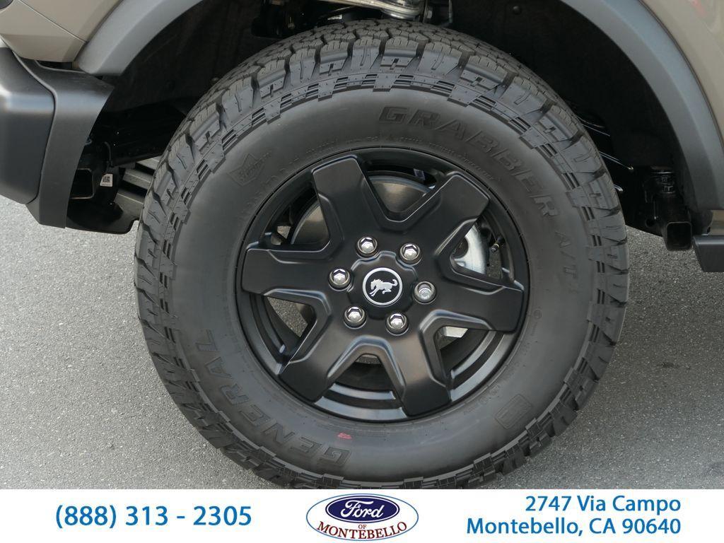 new 2025 Ford Bronco car, priced at $51,871