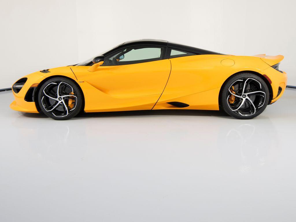 used 2025 McLaren 750S car, priced at $334,996