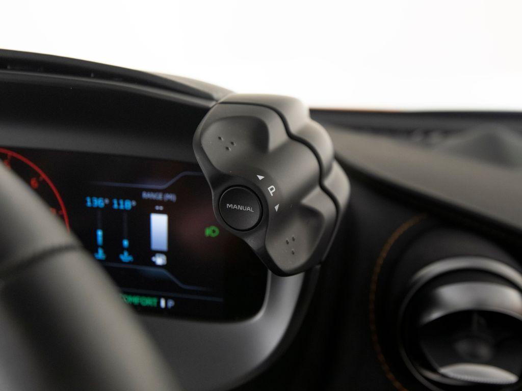 used 2025 McLaren 750S car, priced at $334,996