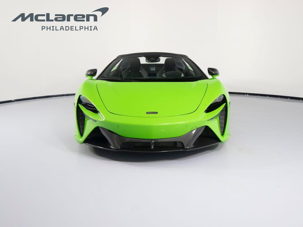 new 2025 McLaren Artura car, priced at $329,980