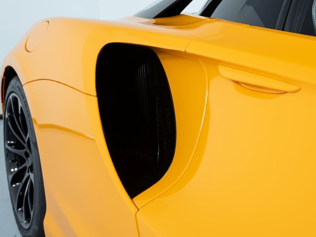 new 2025 McLaren Artura car, priced at $323,858