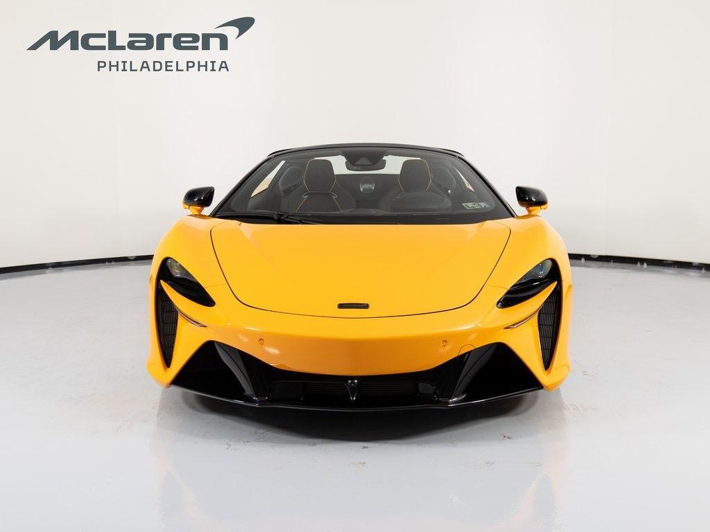 new 2025 McLaren Artura car, priced at $323,858