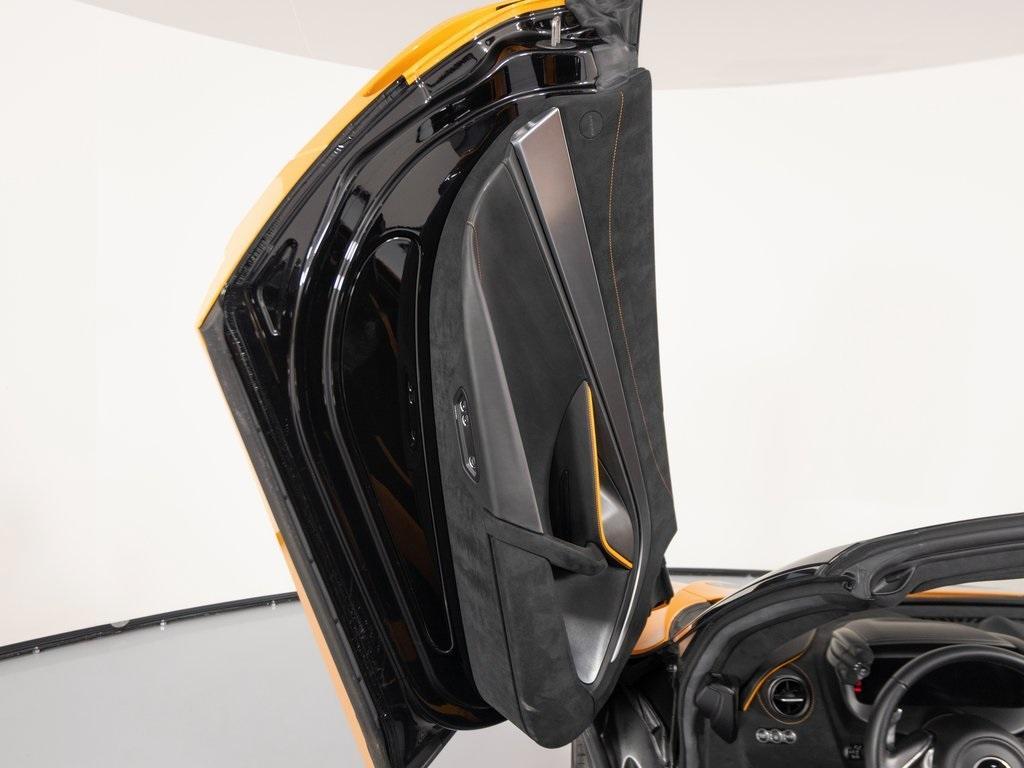 used 2024 McLaren 750S car, priced at $372,995