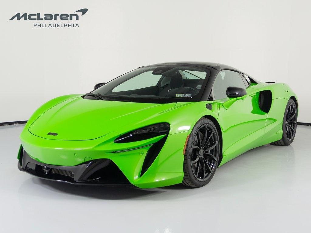 new 2025 McLaren Artura car, priced at $327,950
