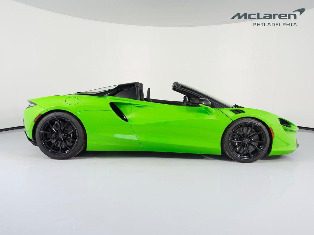 new 2025 McLaren Artura car, priced at $327,950