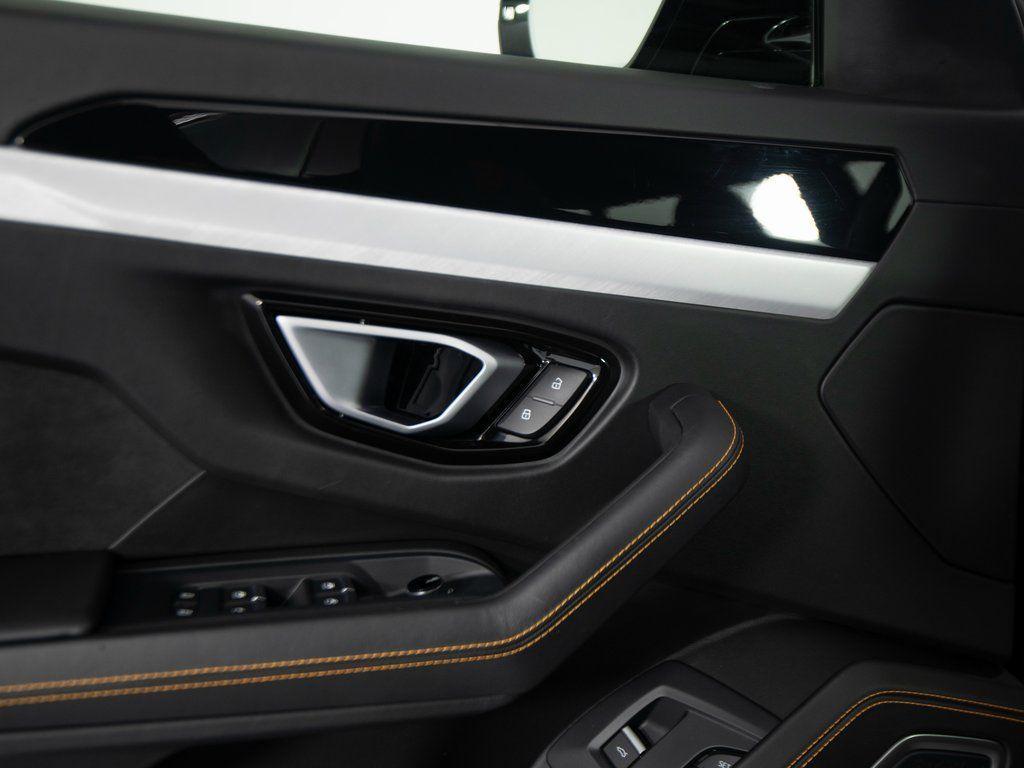 used 2022 Lamborghini Urus car, priced at $219,995