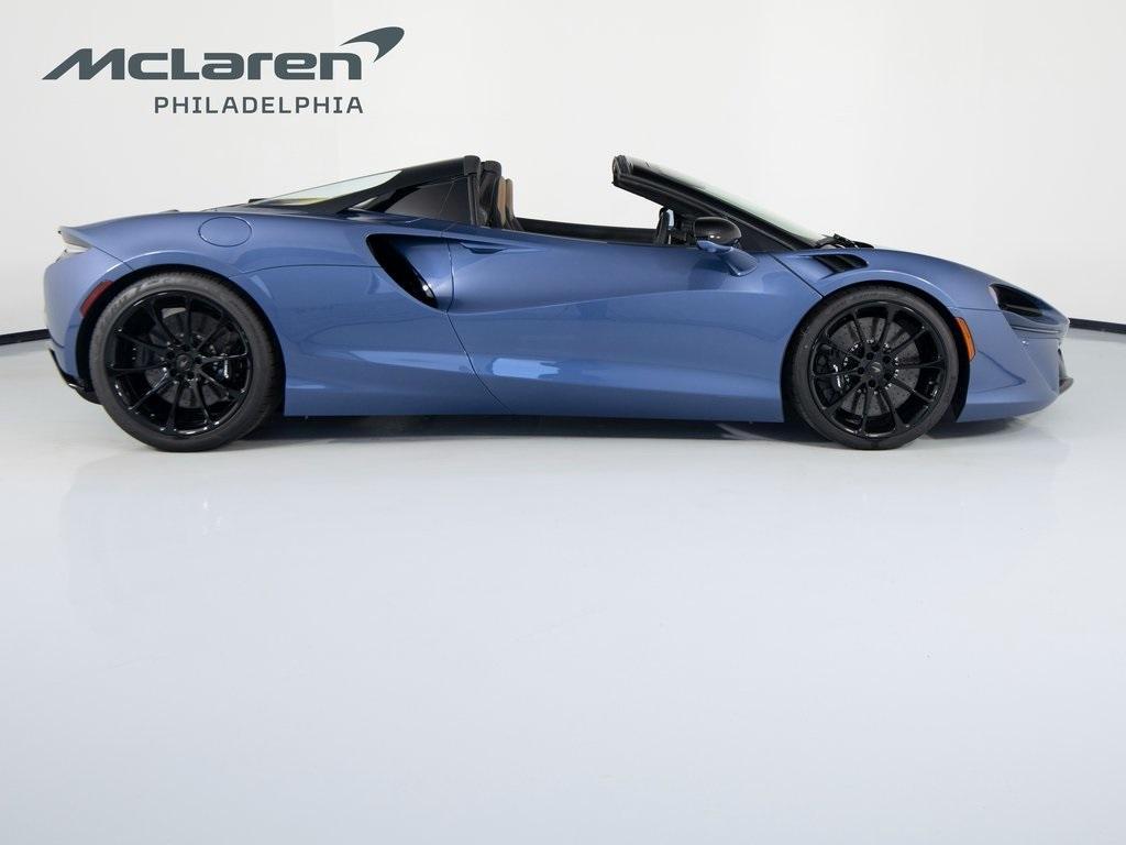 new 2026 McLaren Artura car, priced at $333,400